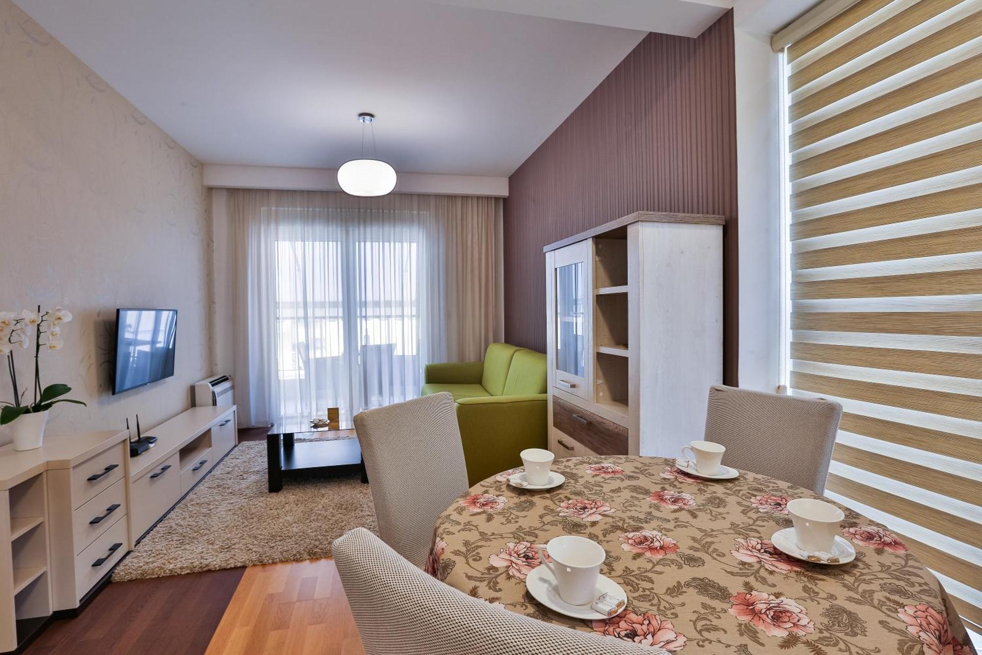 Montesun Boka Apartments Budva Eksteriør bilde