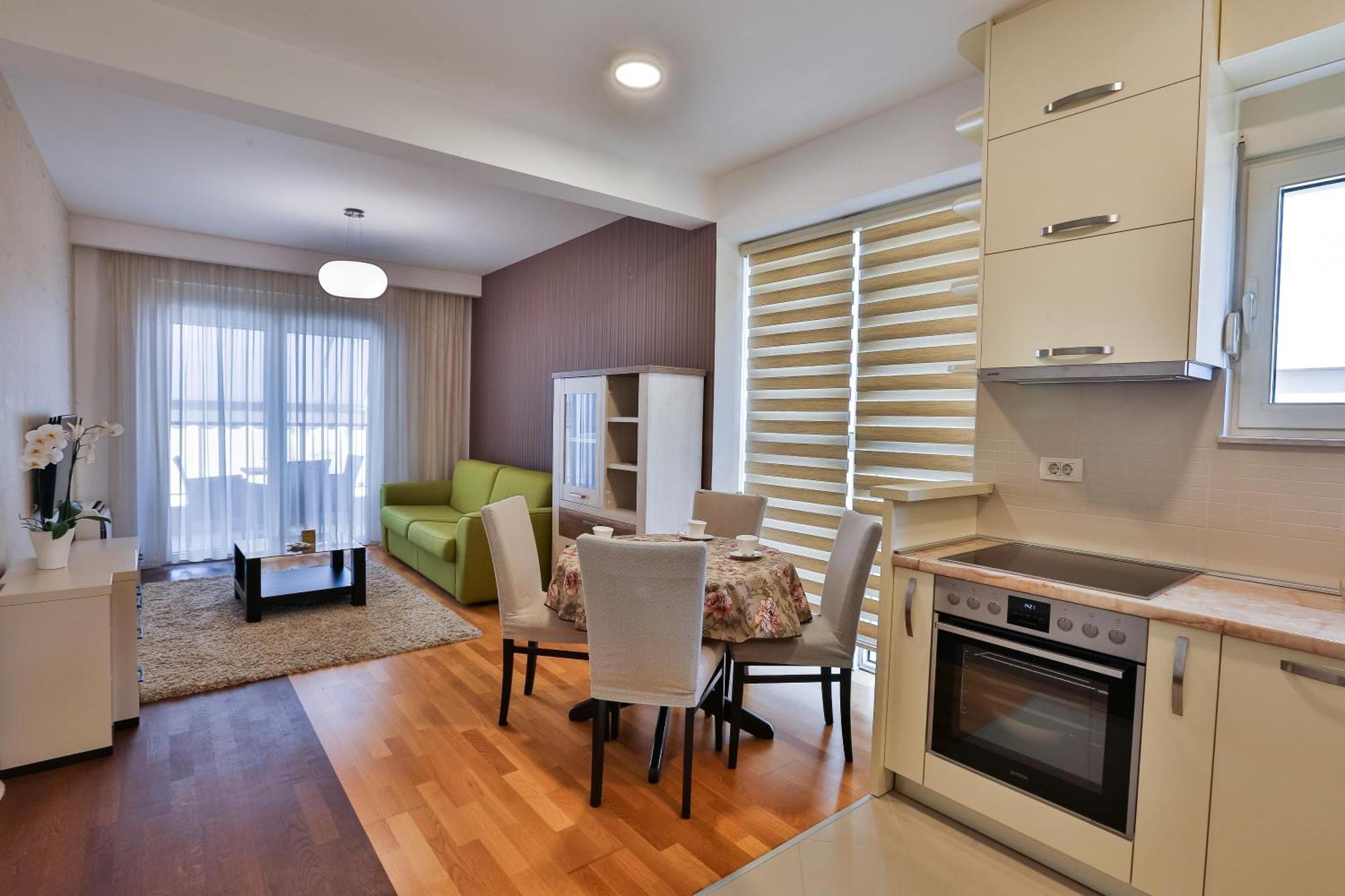 Montesun Boka Apartments Budva Eksteriør bilde
