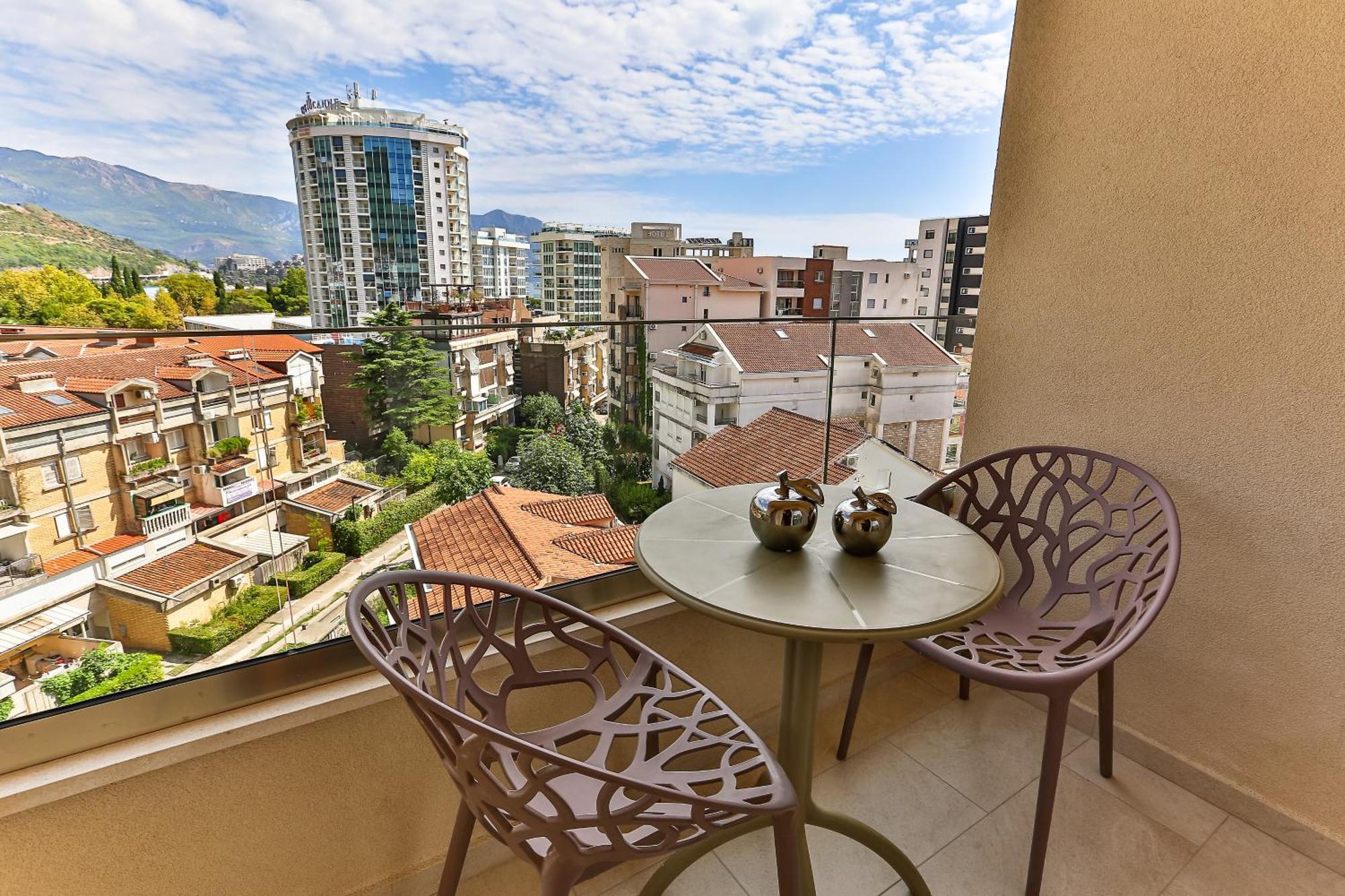 Montesun Boka Apartments Budva Eksteriør bilde
